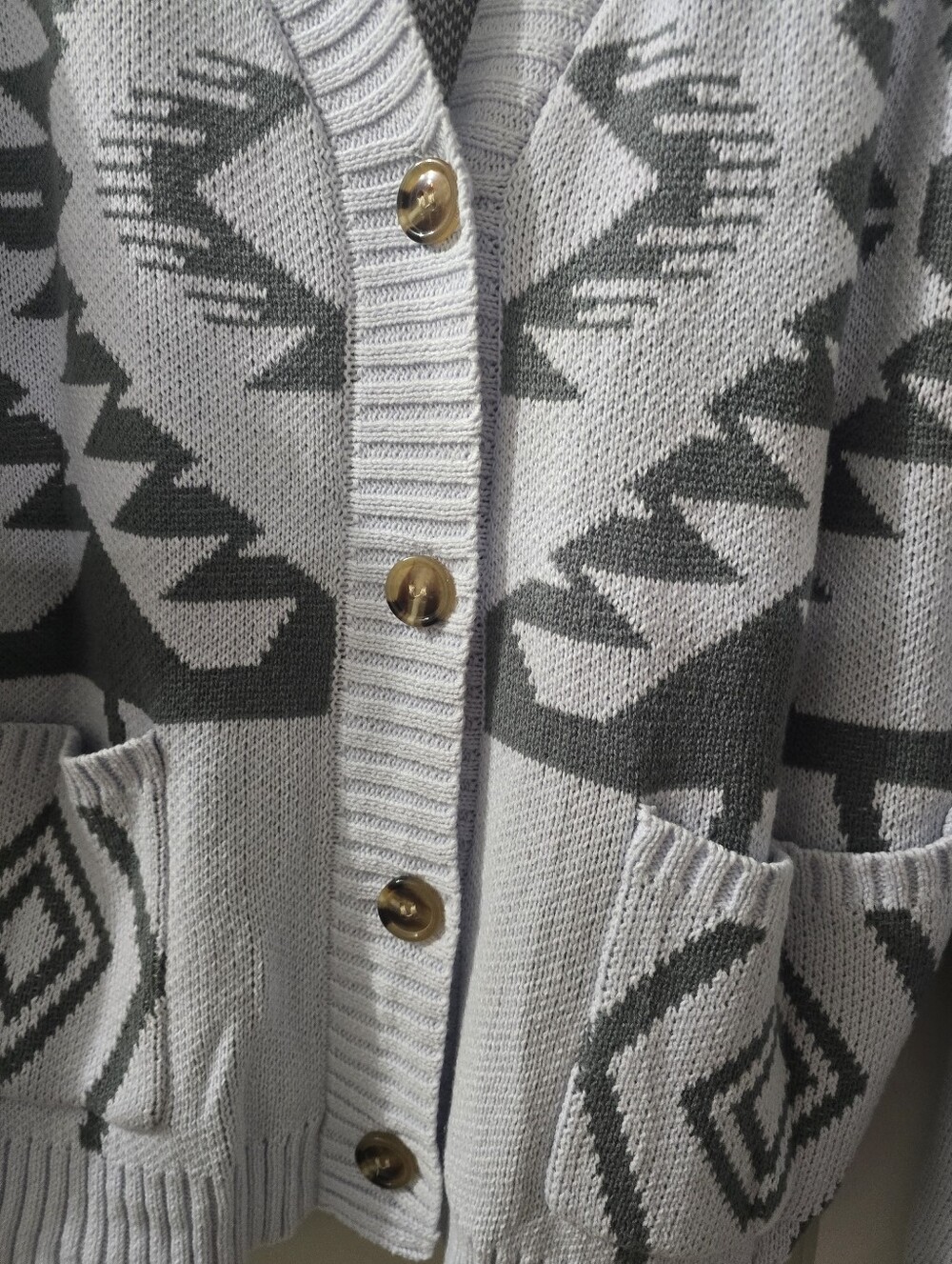 Gray Patterned Women's Sweater - Picture 4 of 9